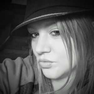 Meet your Posher, Whitney